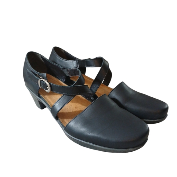 Naot Surreal Mary Jane Black Leather Sandals Women’s size 8 - Picture 10 of 10